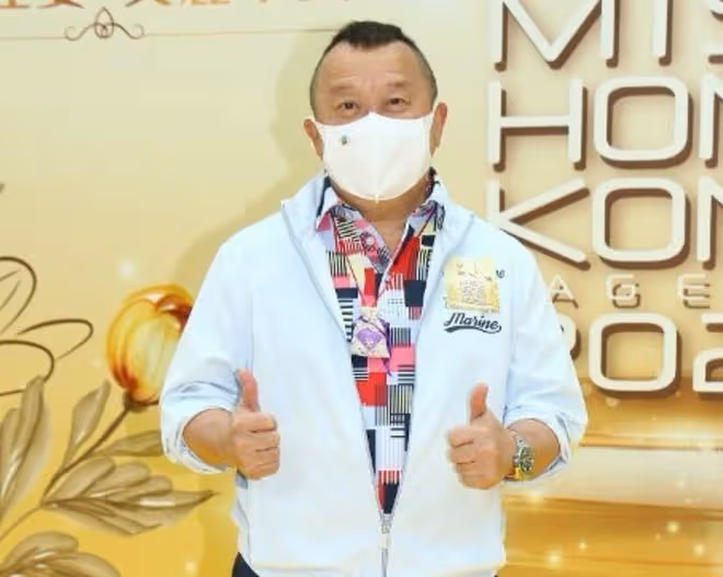 2022年港姐招募!曾志偉率領歷屆佳麗現身,上屆冠軍穿短裙秀身材