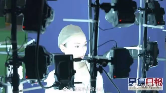 李佳芯再扮人工智慧人！主持TVB清談節目同專家取經