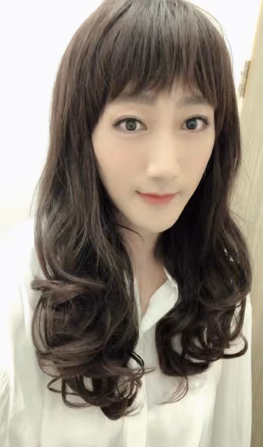前TVB知名男星扮女人跳舞化身天氣小姐,自言反串最像林夏薇