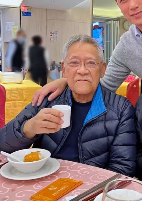 香港兩大老戲骨罕聚餐,心情大好紅光滿面 曾經陪伴成長 如今已成白髮老人 網友:時間過得好快,真的讓我感歎人生了