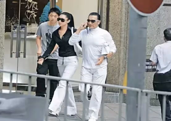 差距49歲爺孫戀!謝賢身邊「從來不缺女人」 她被養了12年「用青春換來2千萬」今35歲現況曝光