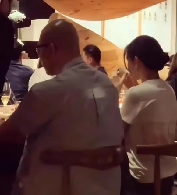 具俊曄大S聚餐照從韓網傳出，多名藝術家在場，意為大小S介紹人脈