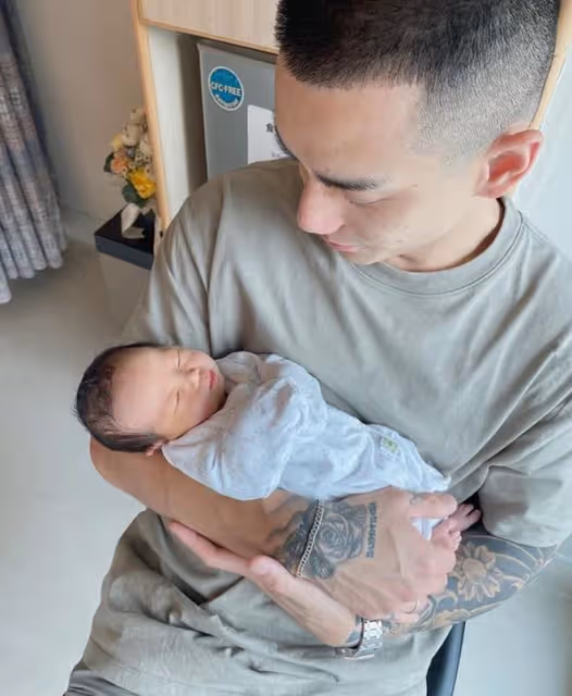 39歲女星梁靖琪順產二胎兒子！小8歲二婚老公報喜，寶寶僅5.4斤