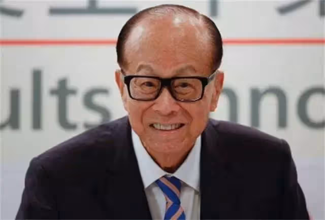 李澤楷送保鏢價值1000萬股票，保鏢小心保存11年，結果成一堆廢紙！