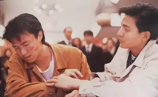 30年前的無厘頭喜劇，女神利智顛覆出演人「獸」戀，上映7天就下架！
