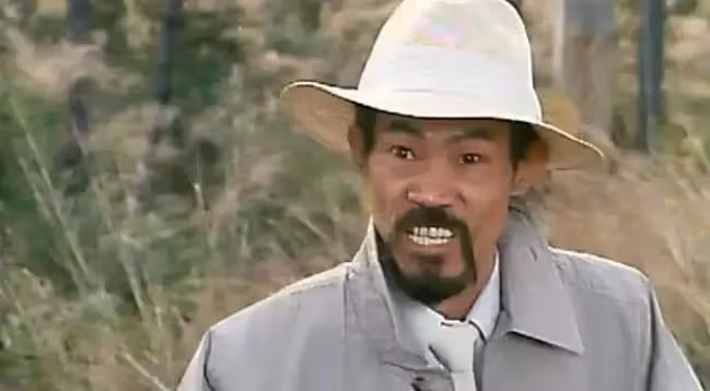 30年前的無厘頭喜劇,女神利智顛覆出演人「獸」戀,上映7天就下架!