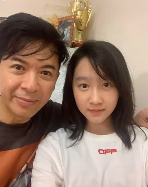 郭政鴻罕曬父女合影，女兒顏值高被贊像關曉彤，其乾媽是賭王千金