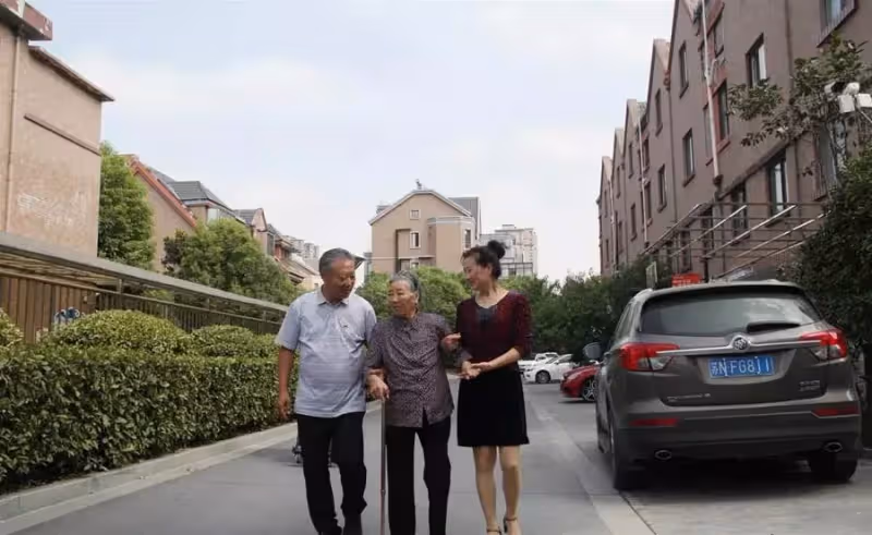 66歲阿姨哭訴:晚年和女兒住在一起養老,是我做過最愚蠢的一件事