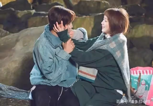 女孩跟男友回家見父母,晚上睡一起!准婆婆:兒子,這人不能娶