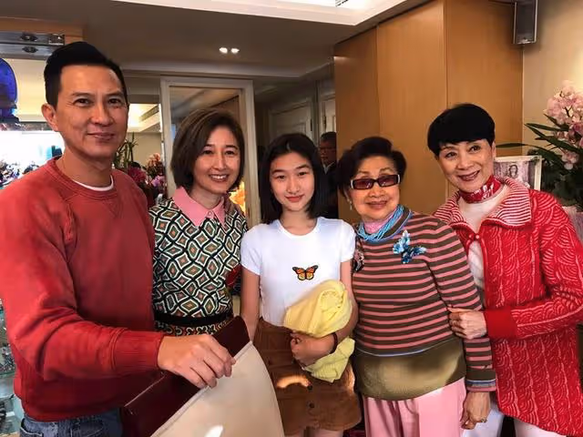 拒嫁豪門!一代天后不炒緋聞「最紅時下嫁窮小子」 生娃艱辛「2度送走孩子」如今成幸福贏家