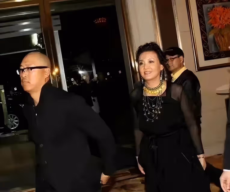世紀復合!張蘭「步上大S範本」舊情復燃汪小菲生父 羞曝復合關鍵「父子一樣帥」照片曝光:我也是好色