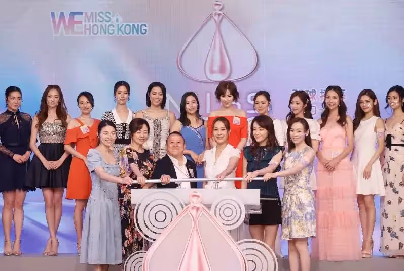 24歲成四料港姐，被稱"最chou楊貴妃"姐向海嵐罕露面，化濃妝仍難掩皺紋，卻直言自覺只有20歲