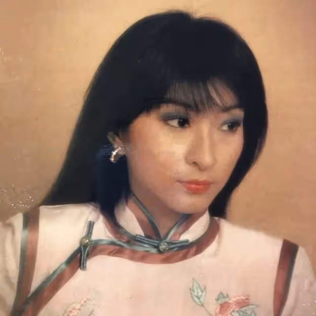 61歲蔣麗萍近況,豪門出身曾登春晚,息影后嫁律師育4名學霸子女
