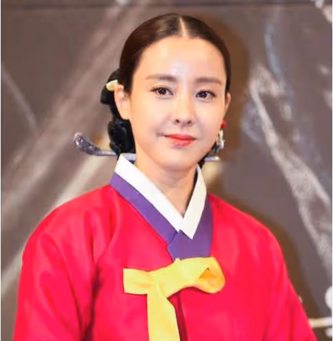 朴恩惠：因《大長今》走紅，與丈夫結束10年婚姻，獨自撫養雙胞胎