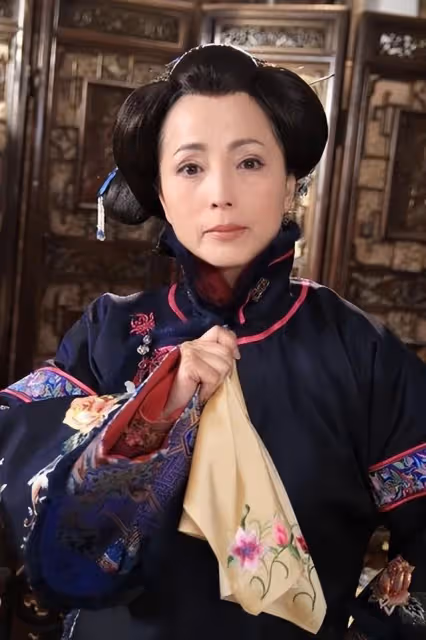備受爭議!香港知名女星拍片分享上海抗疫,因誇張演繹遭網友責罵