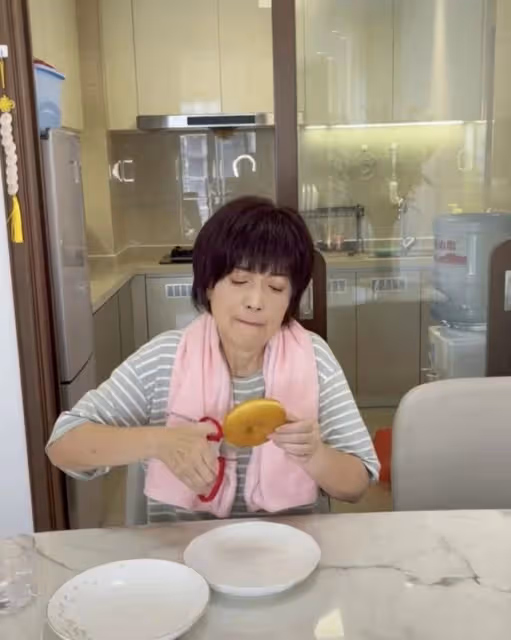 備受爭議!香港知名女星拍片分享上海抗疫,因誇張演繹遭網友責罵