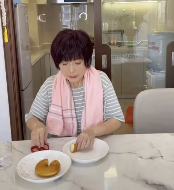 備受爭議!香港知名女星拍片分享上海抗疫,因誇張演繹遭網友責罵