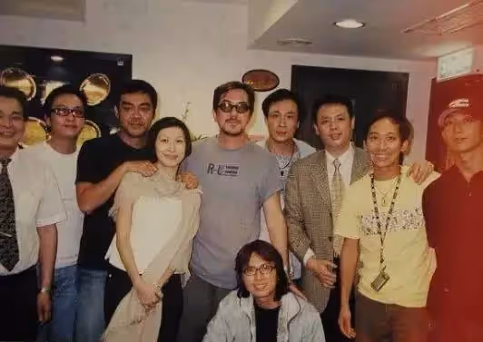 54歲劉青雲近照，從小被父母嫌棄，妻子是工程師，百年後財產會捐贈