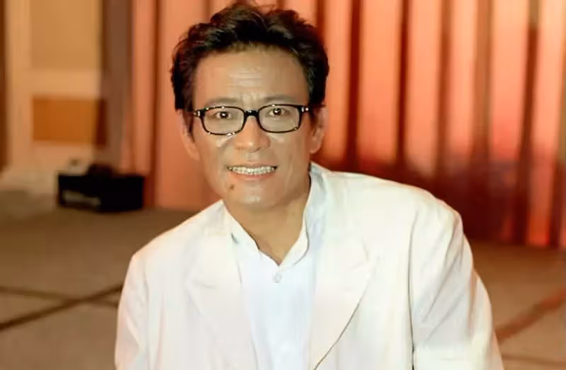 他愛喝講不聽，寶島歌王《行船人的純情曲》唱出市井心聲，雙親離開又走回頭路，48歲生日前夕不幸離開
