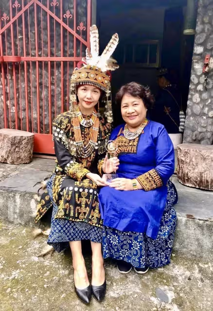 她身懷原住民公主血脈,資深女星揭不敢公開身份真相淚認慚愧,今返鄉尋根牽手老母大合唱,溫馨畫面曝光