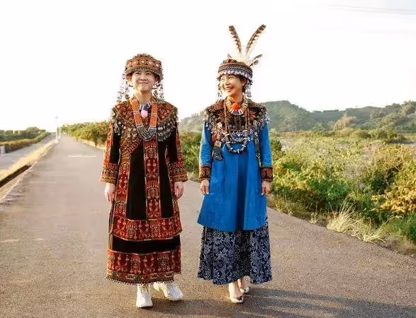 她身懷原住民公主血脈,資深女星揭不敢公開身份真相淚認慚愧,今返鄉尋根牽手老母大合唱,溫馨畫面曝光
