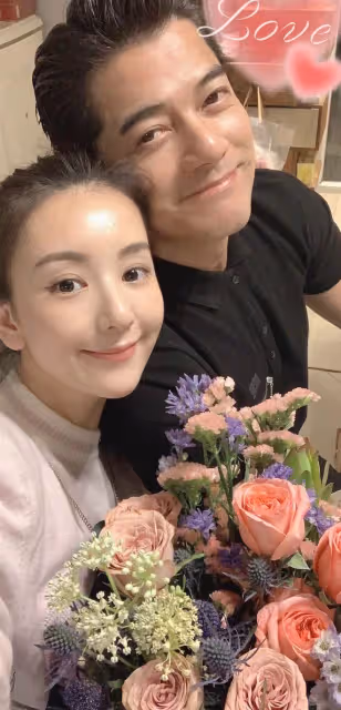 方媛曬婚紗照慶結婚5周年,超大鑽戒太搶鏡,郭富城甜蜜表白妻子