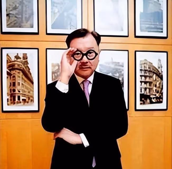 她是世界頂級模特,擁有完美面孔身材,亦舒感慨:幸虧還有林青霞