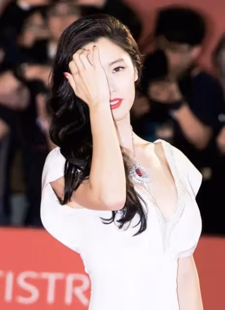 自稱韓國第一美女的6位女星,金喜善被質疑,23歲模特成韓國門面