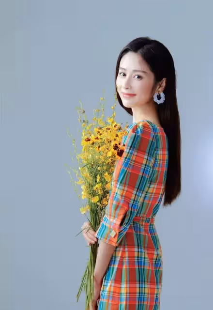 女星婚後和丈夫AA！為賺奶粉錢產後瘦到94斤　雙胞胎只保住一個「生完孩子9天」就復出拍戲