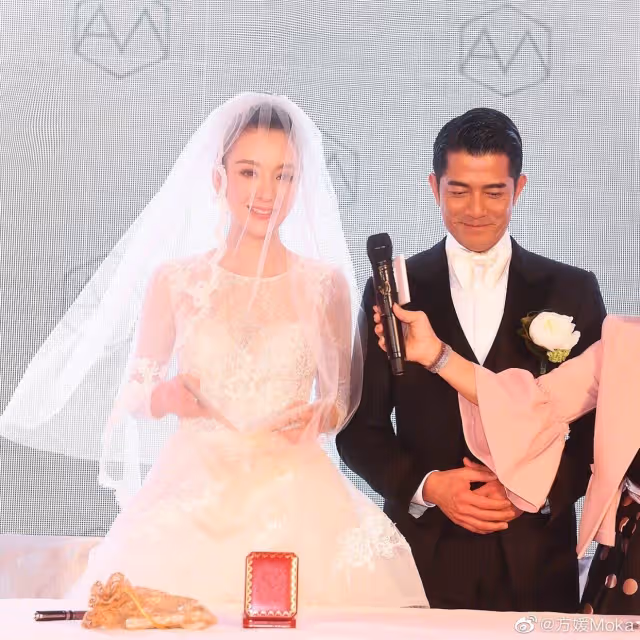 曬與郭富城「絕密婚禮照」慶結婚5周年　方媛甜喊：感恩有你