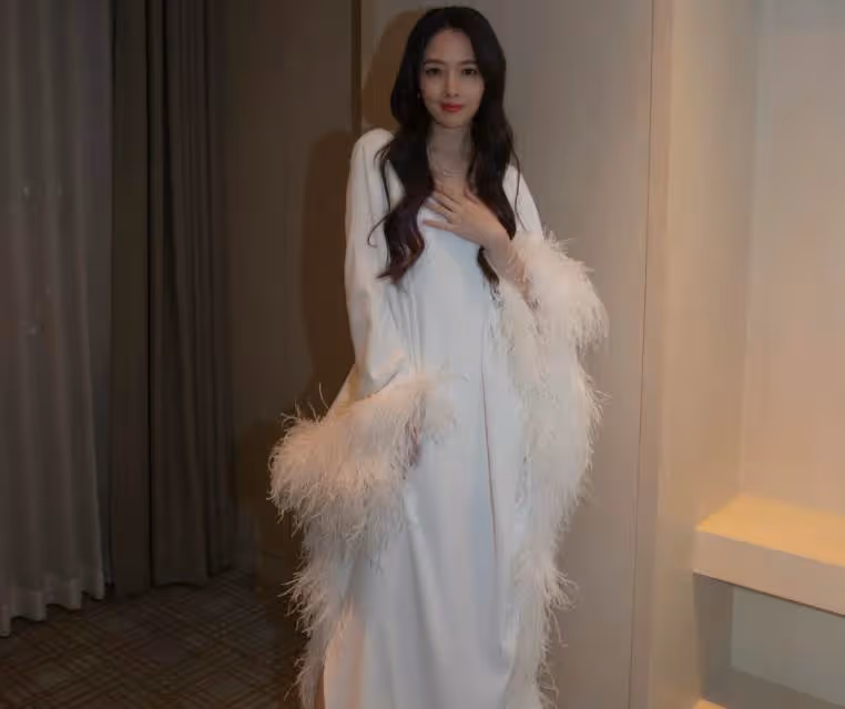 有種「整容」叫郭碧婷生娃，向佐還是向佐，郭碧婷卻徹底變了個人，網友：清純形象已不再