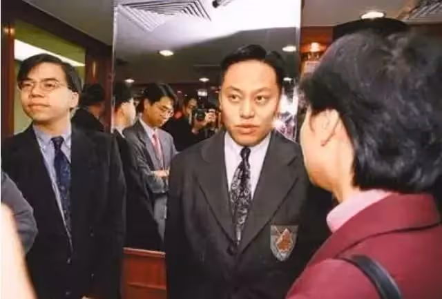 香港4大風流老祖，有人每年換172個女友，有人因小51歲的女友痛哭