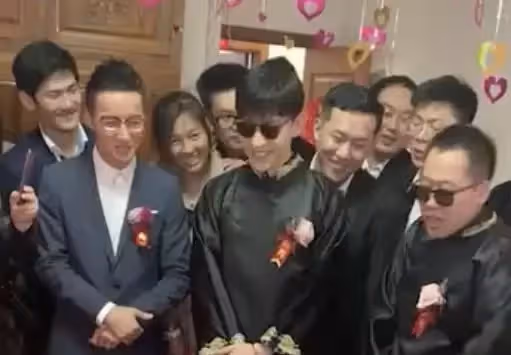 鄧倫家庭背景被曝光，比富二代還厲害，深藏不漏！