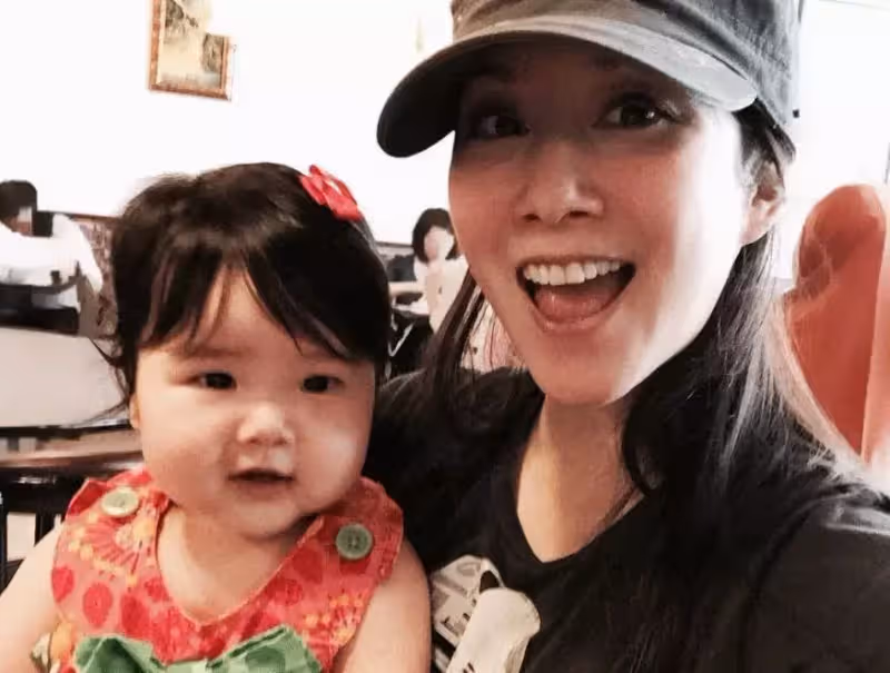 許慧欣女兒「逆襲式」長大!6歲E寶從「小胖妞→小公主」難認出,網友:女大十八變!!