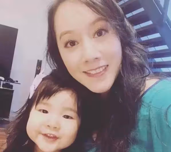 許慧欣女兒「逆襲式」長大！6歲E寶從「小胖妞→小公主」難認出，網友：女大十八變！！