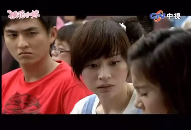 王心淩自曝整容成癮,出席活動近照曝光,嚇哭商場小孩