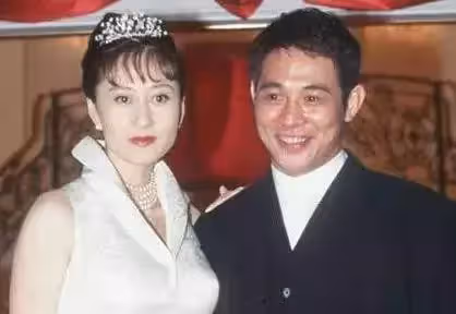 李連杰雲泥之別的四個女兒:利智生的猶如明珠,前期生的顛沛流離