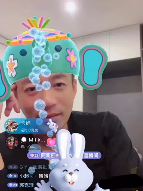 汪小菲回憶自己在國外留學遭歧視,去藥店買藥被驅趕,當時很鬱悶