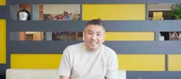 大S帶具俊曄見親友照片曝光，小S伴隨左右，歐巴光頭造型很亮眼