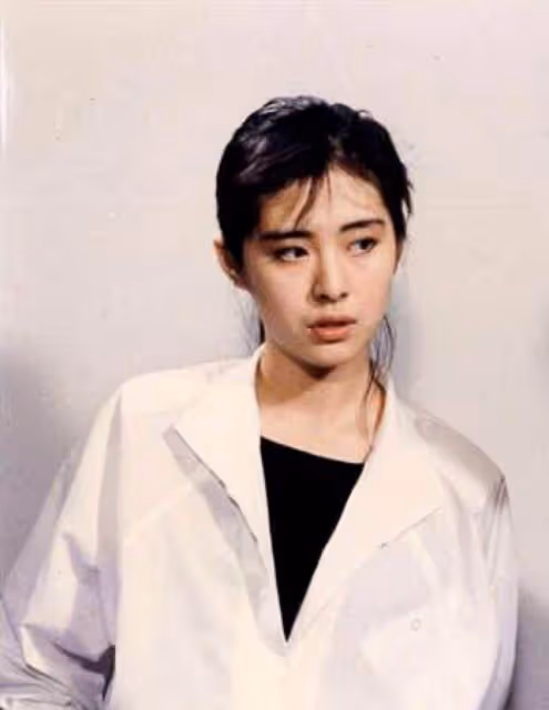 初見「驚為天人」,再見「看破紅塵」,王祖賢背後不為人知的故事