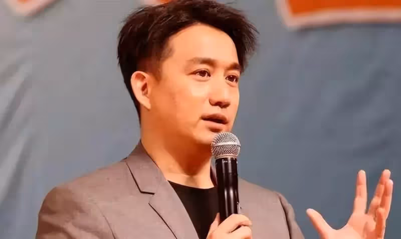 一把菜刀60萬,椅子360萬,明星的生活奢侈到你無法想像
