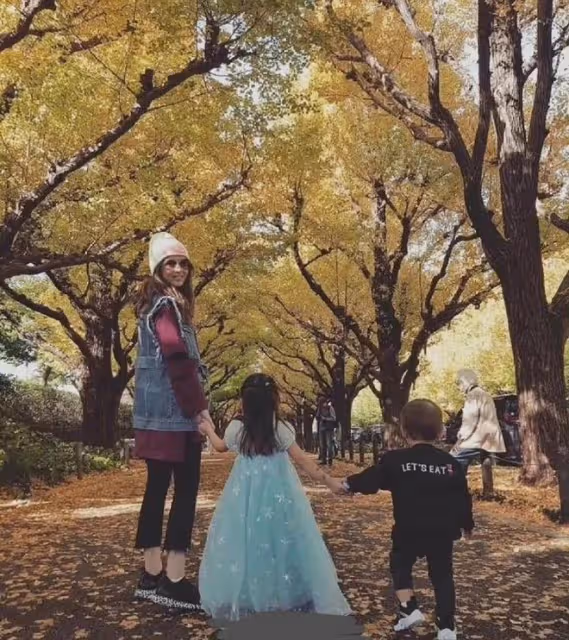 周杰倫帶妻子遊玩身體好轉，昆凌準備迎接月子，預產期6月份