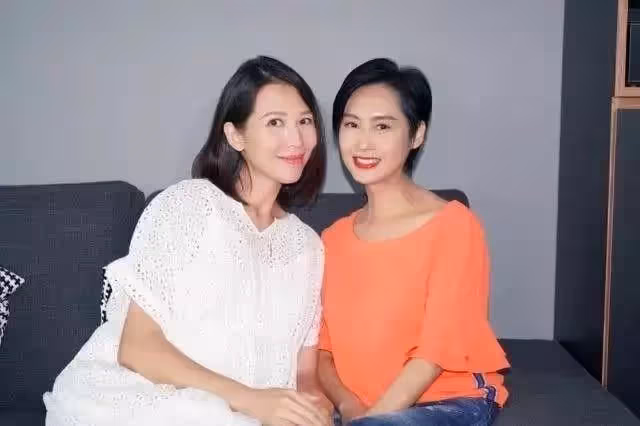 「塑膠姐妹」露餡了?蔡少芬控訴朱茵陳法蓉:她們每個都得罪過我