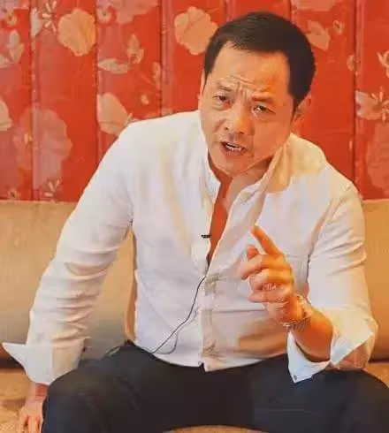 何超瓊江湖攻心計：與崩牙駒切割，抓洗米華小辮，拿梁安琪三寸！