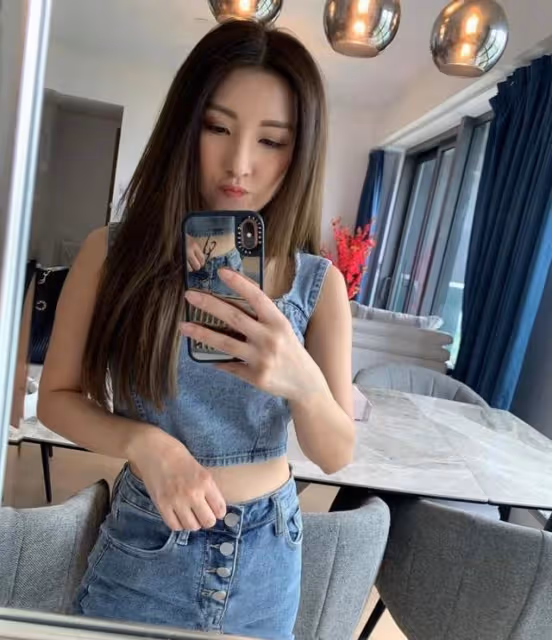 奢華!香港知名歌手與家人搬入千萬海景豪宅,成功與古天樂做鄰居