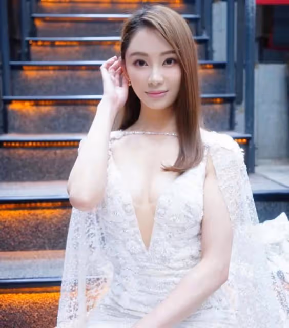 是非多!TVB女神小花自嘲「少數族裔」遭抨擊,疑不堪壓力刪留言