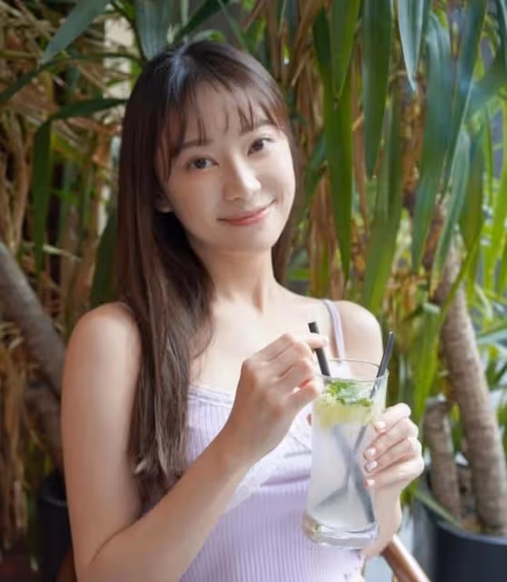 是非多!TVB女神小花自嘲「少數族裔」遭抨擊,疑不堪壓力刪留言