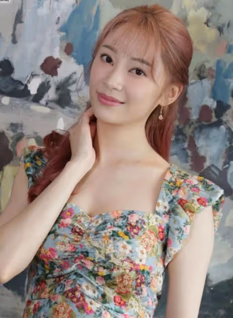 是非多!TVB女神小花自嘲「少數族裔」遭抨擊,疑不堪壓力刪留言
