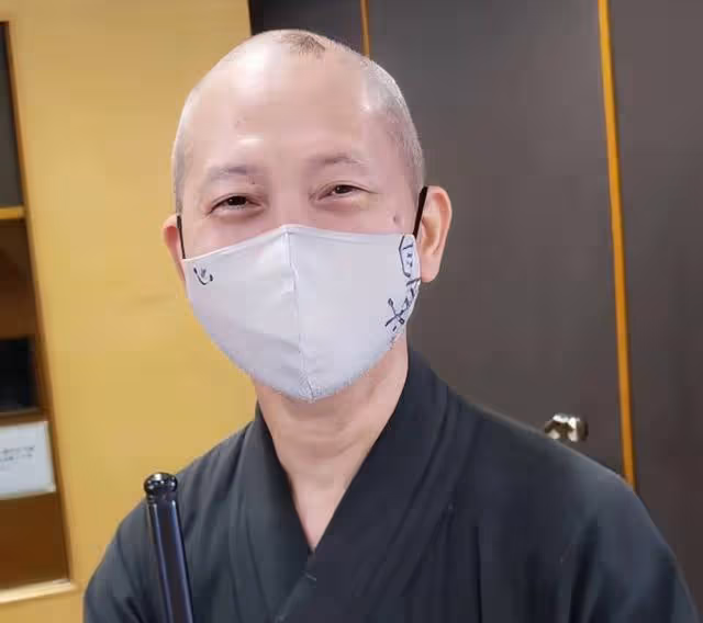 知名港星自曝已原諒前夫剃度出家！從夫妻變師徒，至今單身感孤獨