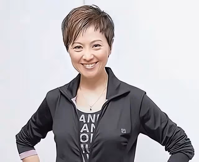 知名港星自曝已原諒前夫剃度出家!從夫妻變師徒,至今單身感孤獨